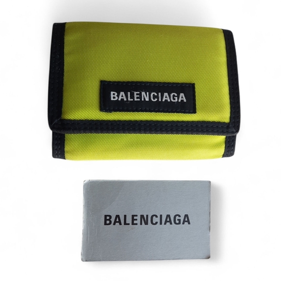 BALENCIAGA Explorer Tri-Fold Neon Yellow Nylon Wallet Italy Durable Hi-Vis Zip - Picture 1 of 13